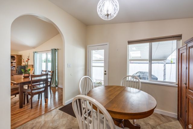 5088 S WOODMONT DR, Holladay, UT 84117