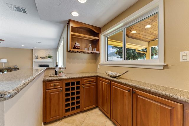 6735 Gentle Bend Drive, Houston, TX 77069