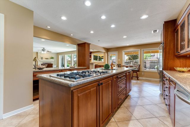 6735 Gentle Bend Drive, Houston, TX 77069