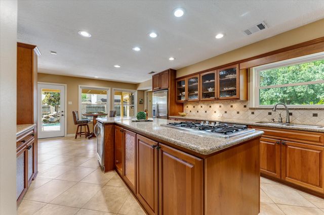 6735 Gentle Bend Drive, Houston, TX 77069