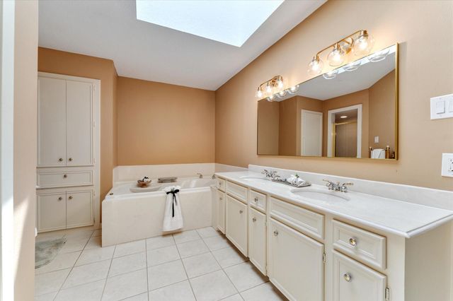 6735 Gentle Bend Drive, Houston, TX 77069