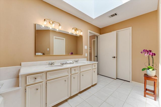 6735 Gentle Bend Drive, Houston, TX 77069