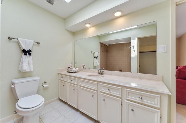 6735 Gentle Bend Drive, Houston, TX 77069