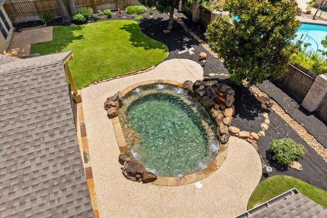 6735 Gentle Bend Drive, Houston, TX 77069
