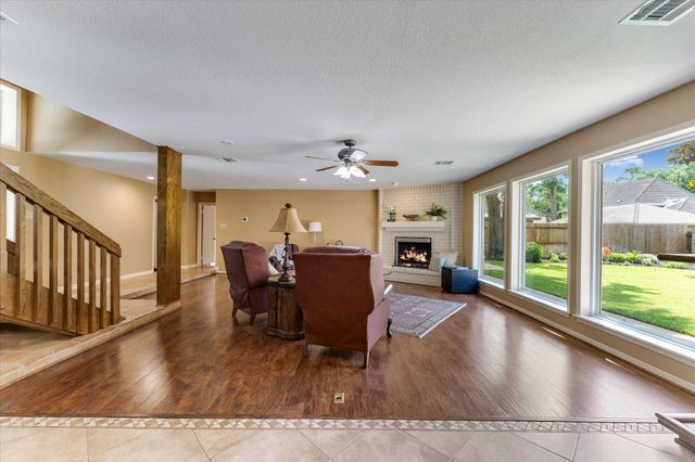 6735 Gentle Bend Drive, Houston, TX 77069