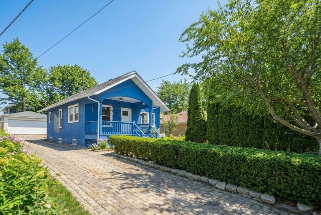 247 HIGHWOOD Avenue, Highwood, IL 60040