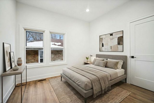 247 HIGHWOOD Avenue, Highwood, IL 60040