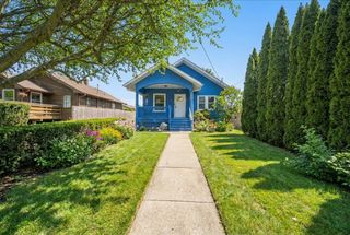 247 HIGHWOOD Avenue, Highwood, IL 60040