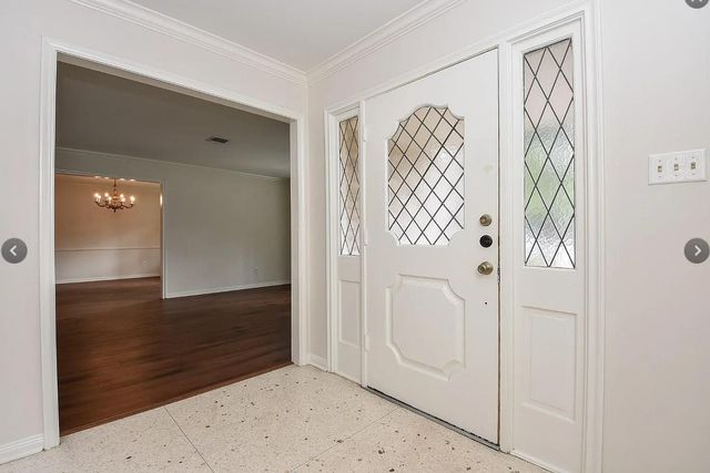 5406 Three Oaks Circle, Houston, TX 77069