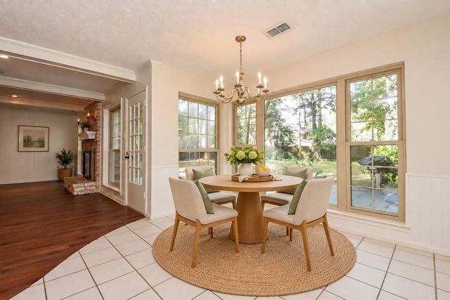 5406 Three Oaks Circle, Houston, TX 77069