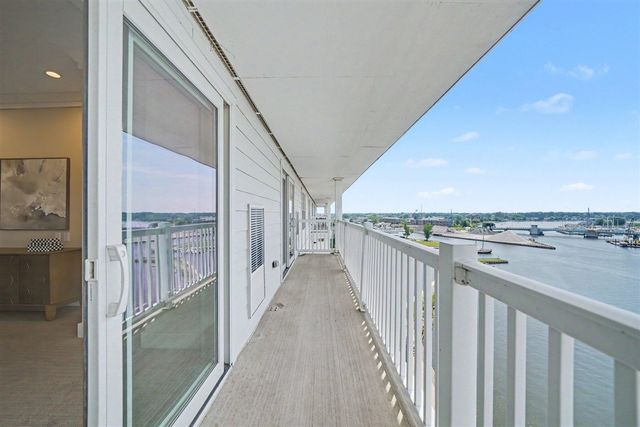 800 Whitwam Drive 13 & 13A, Saint Joseph, MI 49085