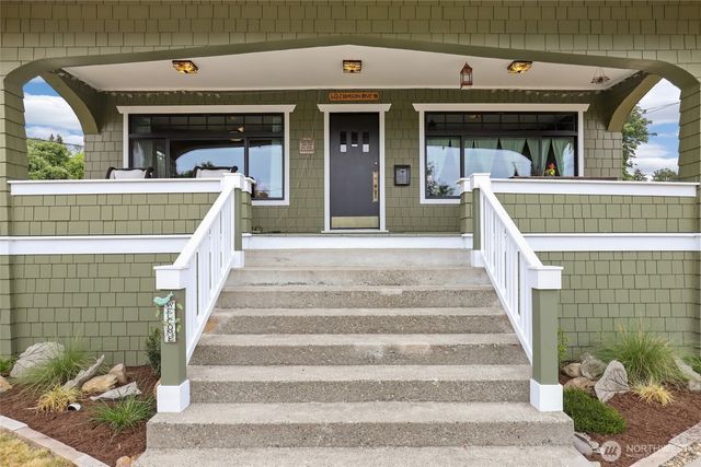 602 Jason Avenue N, Kent, WA 98030