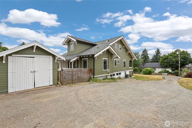 602 Jason Avenue N, Kent, WA 98030