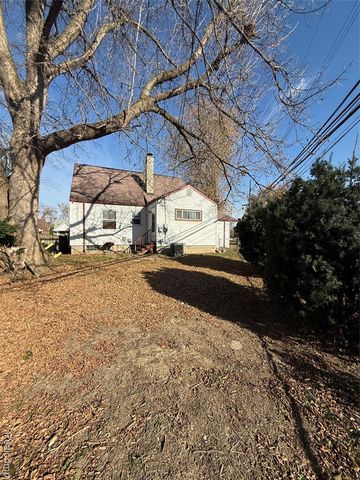 2315 Hartwick Highway, Lincoln Park, MI 48146