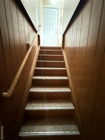 2315 Hartwick Highway, Lincoln Park, MI 48146