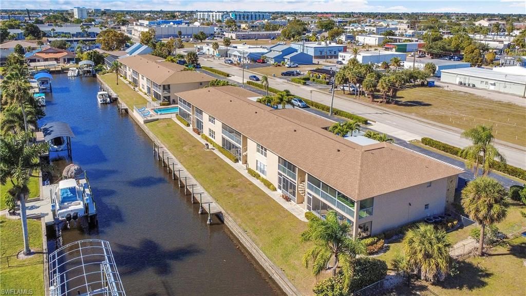 Image 24 of property listing at 1304 Miramar ST 103, Cape Coral, FL 33904