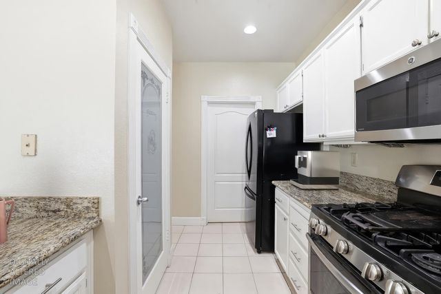 9189 E Laguna Way, Elk Grove, CA 95758