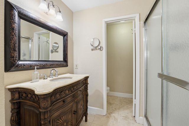 9189 E Laguna Way, Elk Grove, CA 95758