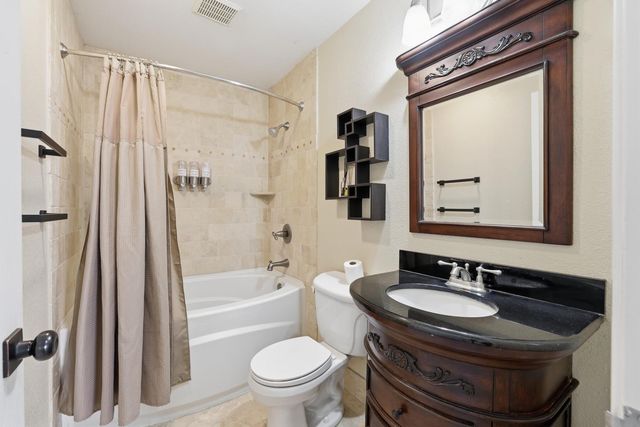 9189 E Laguna Way, Elk Grove, CA 95758