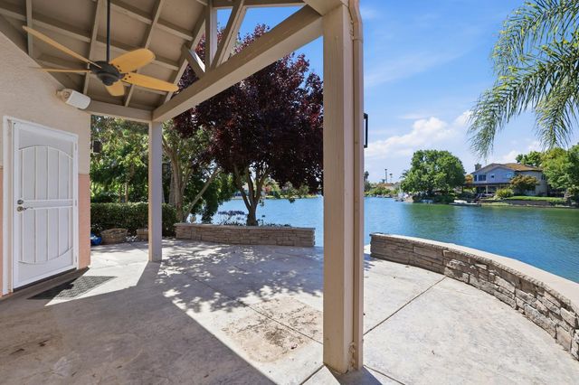 9189 E Laguna Way, Elk Grove, CA 95758