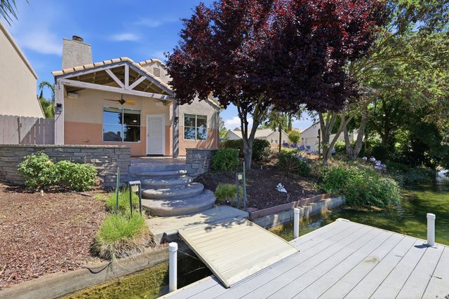 9189 E Laguna Way, Elk Grove, CA 95758