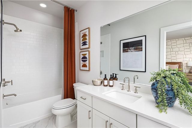 2324 Mockernut Trail 138, Smyrna, GA 30080