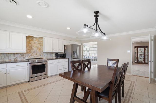 2608 Buckingham Drive, Denton, TX 76209