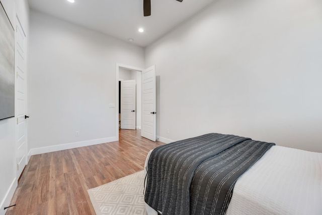 1802 Pueblo Street, Dallas, TX 75212