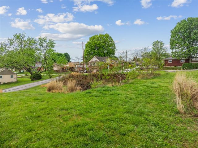 361 Carpenter Ln, North Huntingdon, PA 15642