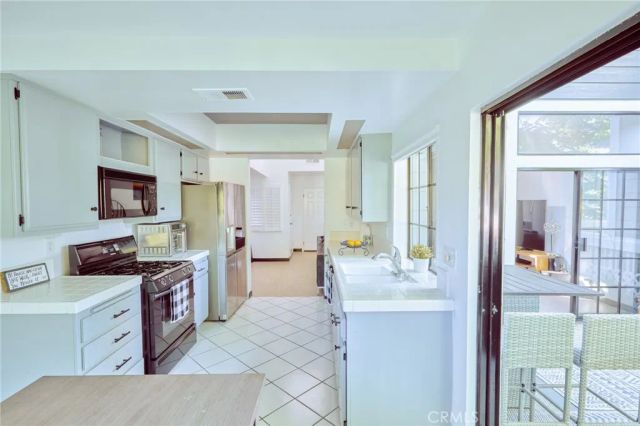 8132 Atwater Circle 202, Huntington Beach, CA 92646
