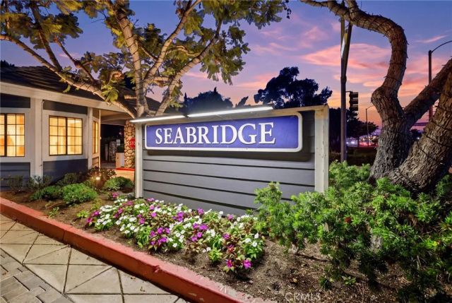 8132 Atwater Circle 202, Huntington Beach, CA 92646