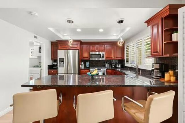 39041 Kilimanjaro Drive, Palm Desert, CA 92211