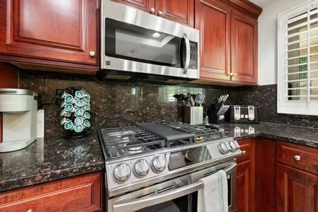 39041 Kilimanjaro Drive, Palm Desert, CA 92211