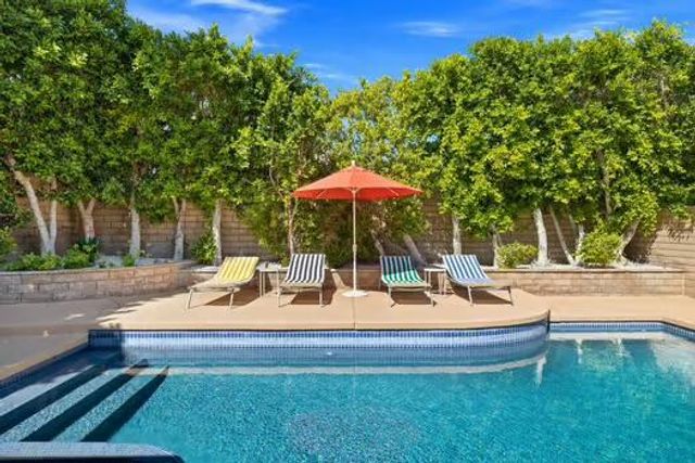 39041 Kilimanjaro Drive, Palm Desert, CA 92211