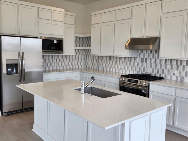 5827 Linda Cove Lane, Katy, TX 77493