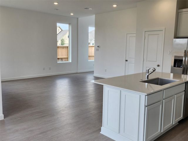 5827 Linda Cove Lane, Katy, TX 77493