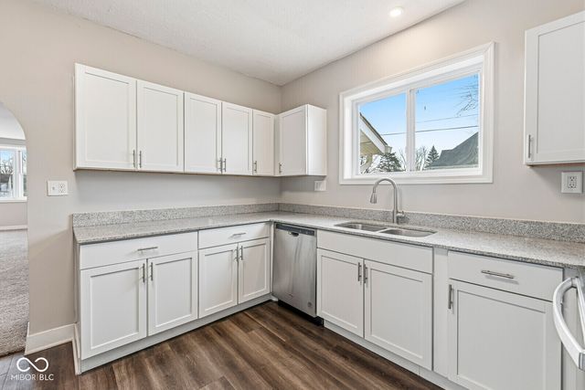 418 N 14th Street, Elwood, IN 46036