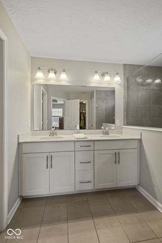 15611 Slip Anchor Lane, Fishers, IN 46040