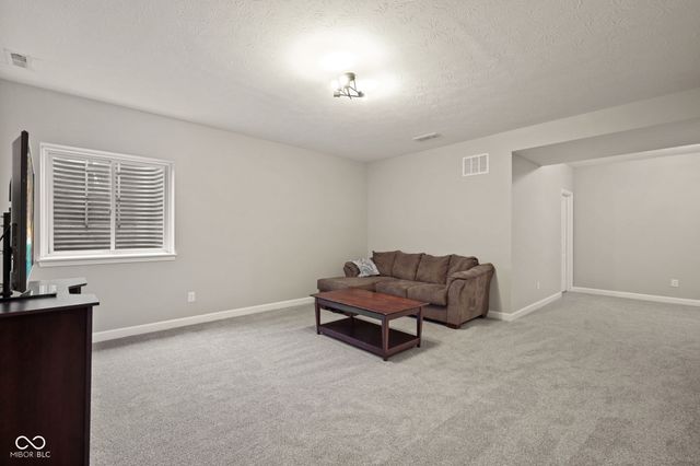15611 Slip Anchor Lane, Fishers, IN 46040