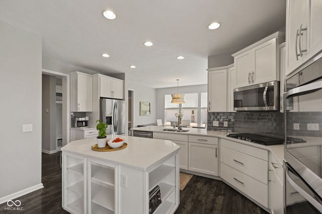 15611 Slip Anchor Lane, Fishers, IN 46040