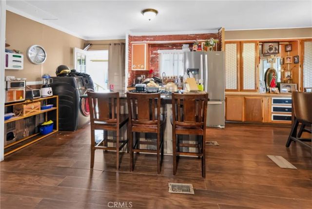 120 S De Soto, Tustin, CA 92780