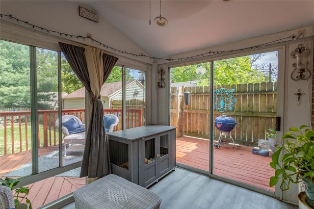 2911 35th Street, Des Moines, IA 50310