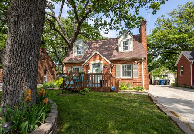 2911 35th Street, Des Moines, IA 50310