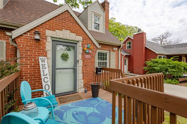 2911 35th Street, Des Moines, IA 50310