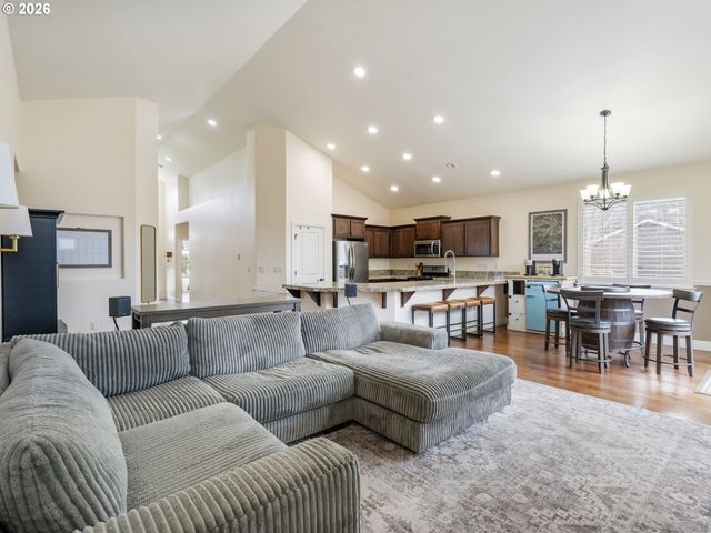 4081 Sw BINFORD Ave, Gresham, OR 97080