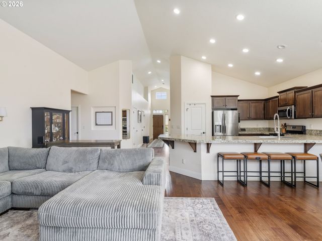 4081 Sw BINFORD Ave, Gresham, OR 97080