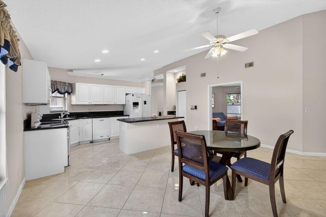 2860 Waters Edge Circle, Greenacres, FL 33413