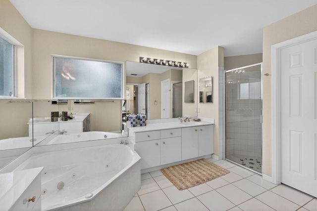 2860 Waters Edge Circle, Greenacres, FL 33413
