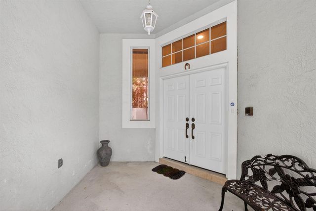 2860 Waters Edge Circle, Greenacres, FL 33413