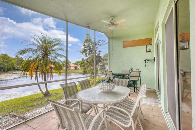 2860 Waters Edge Circle, Greenacres, FL 33413